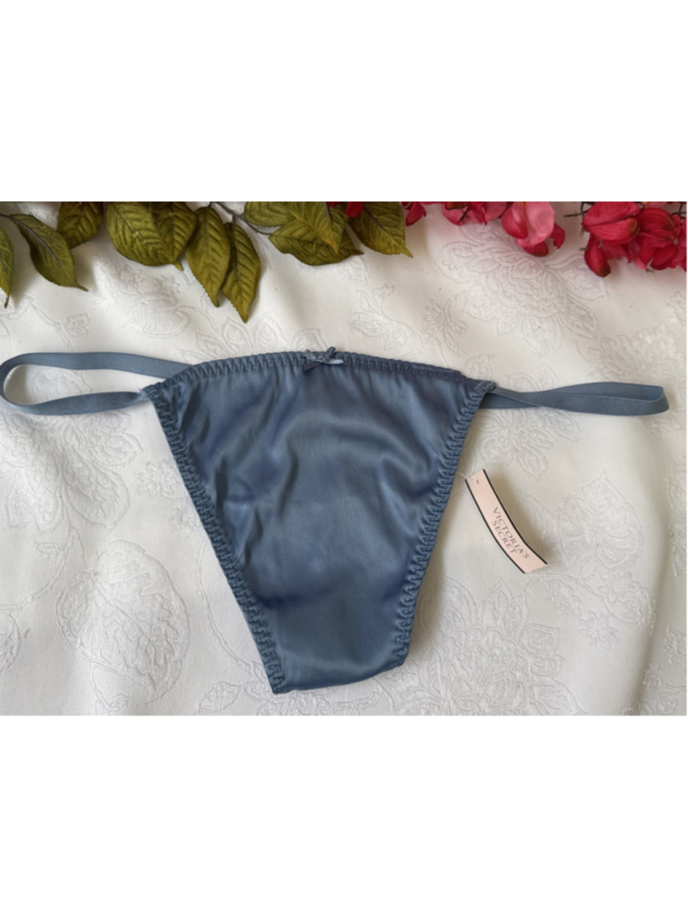 VICTORIA'S SECRET PANTIES XL SMOKEY BLUE SILKY V STRING STRAPPY THONG W BOW NWT